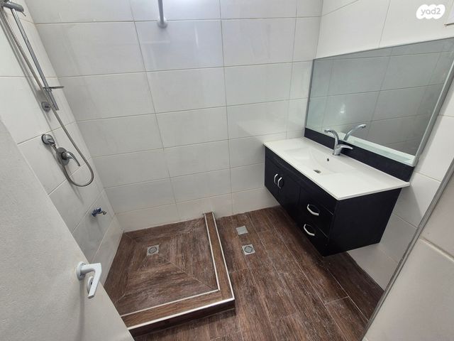 דירה, קרן קיימת לישראל, קרית ביאליק