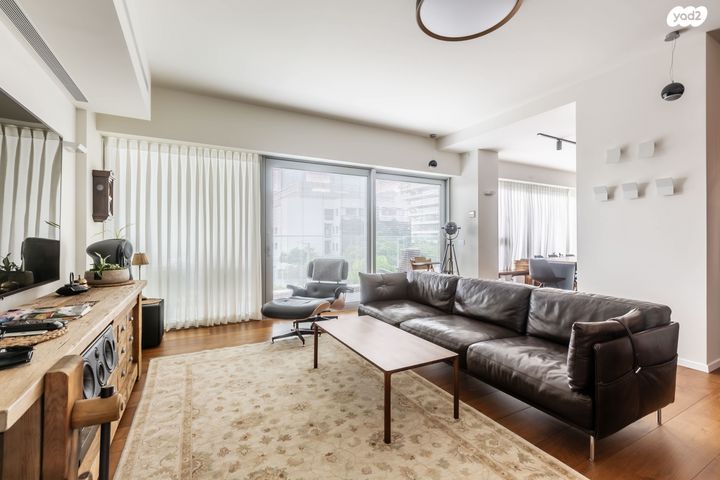 ניסים אלוני 5