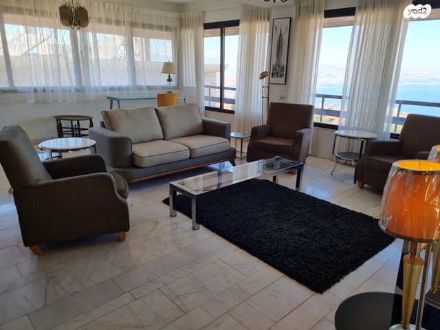 בית פרטי/ קוטג', שדרות אלנטאון, בן גוריון, טבריה