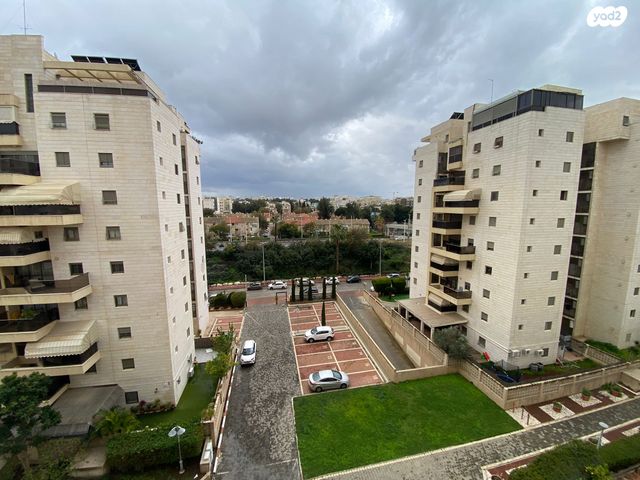 דירה, אהרון כצנלסון 4, נווה גן, פתח תקווה