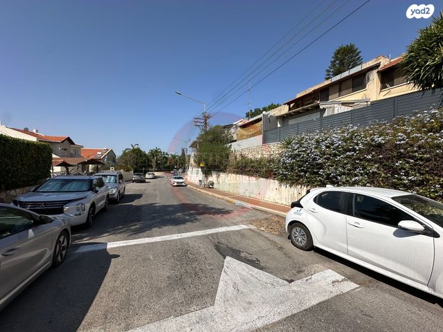 דירה, יגאל כהן, גבעת המורה, עפולה