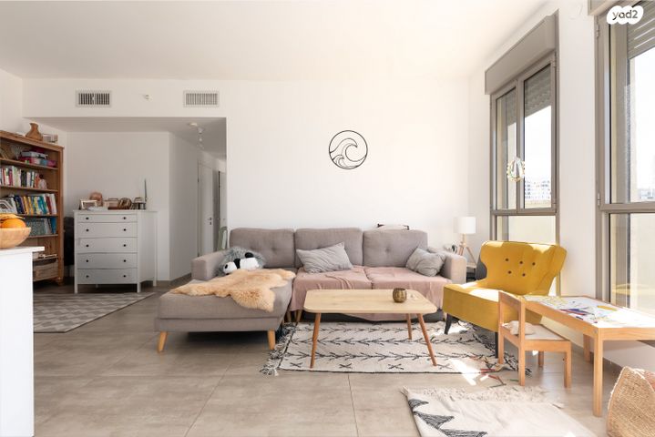 גג/ פנטהאוז, שמואל ירחינאי, צהלון, שיכוני חסכון, תל אביב יפו