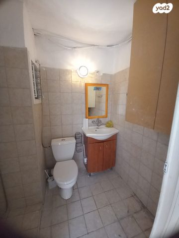 דירה, עמנואל אולסבנגר, קרית היובל, ירושלים