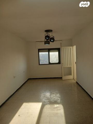 דירה, עמנואל אולסבנגר, קרית היובל, ירושלים