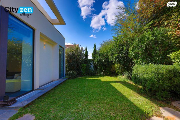 דו משפחתי, אבן יהודה