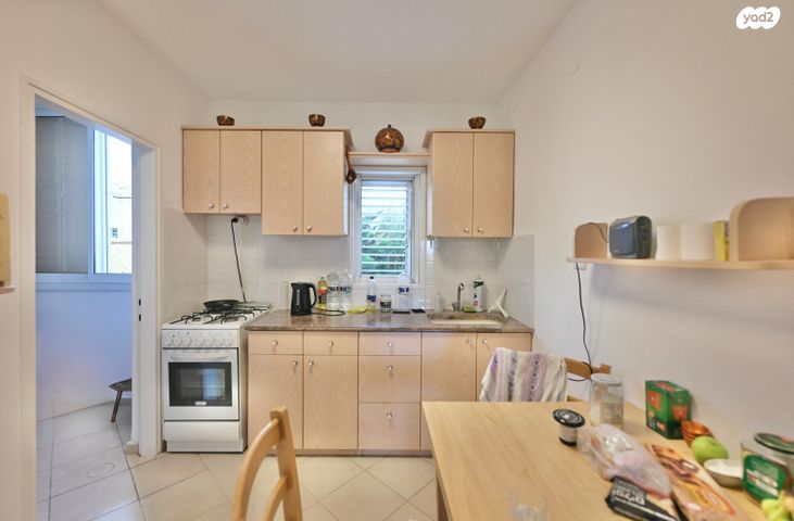 דירה, אבן גבירול, רחובות