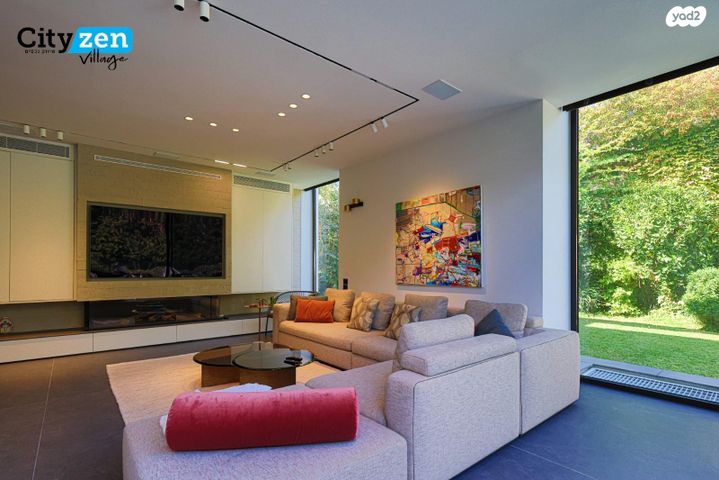 דו משפחתי, אבן יהודה