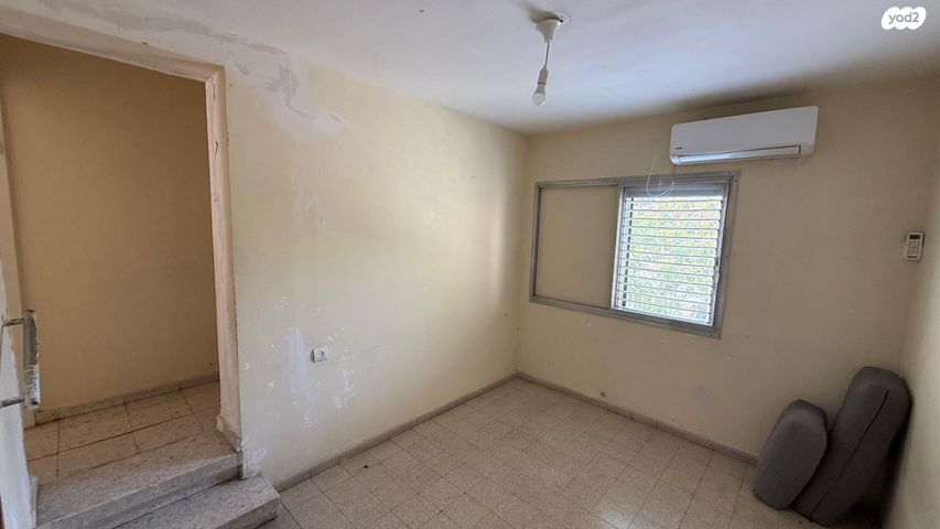 דירה, הרצל, שאר העיר, קרית עקרון