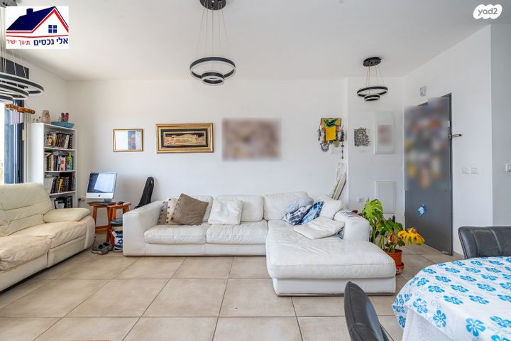 דירה, רובין 6, אבני חן, חריש