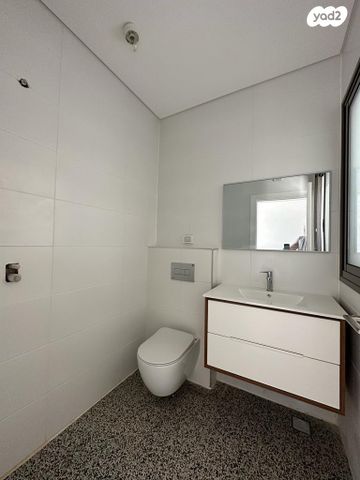 דירה, גבעתיים