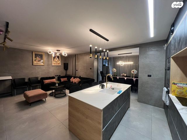 דירת גן, שלום דנינו, נתיבות מערב, נתיבות