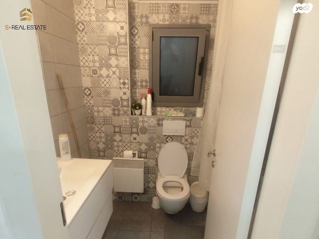 דירה, הארי טרומן, רמות, ירושלים