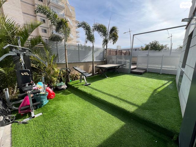 דירת גן, שלום דנינו, נתיבות מערב, נתיבות