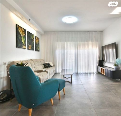 דירה, א.ד. גורדון, קרית מוצקין