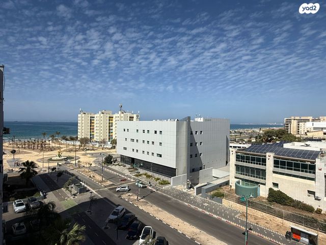 דירה, שדרות משה שרת 81, קרית ים ב', קרית ים