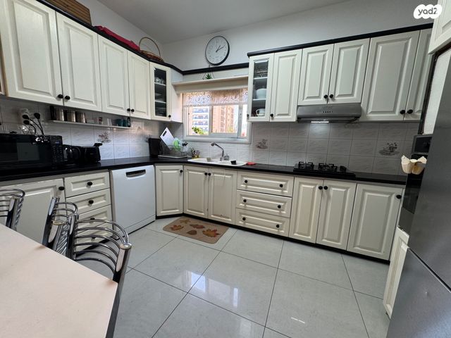 דירה, מרכז העיר, קרית אתא