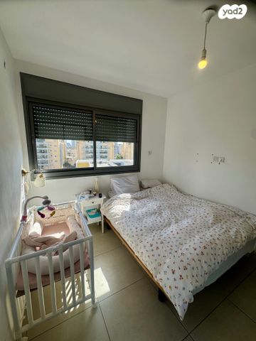 דירה, אלמוג, גלי כרמל, טירת כרמל