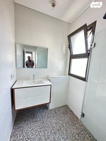 דירה, גבעתיים