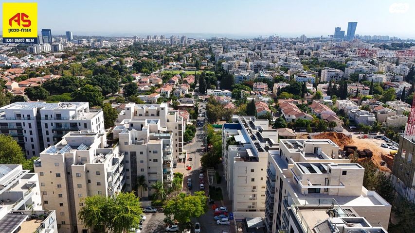 גג/ פנטהאוז, מבצע קדש, רעננה