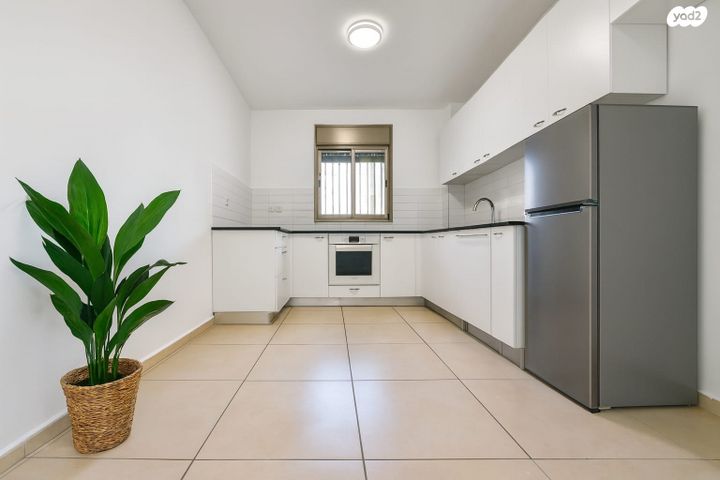 דירה, נווה גן, פתח תקווה