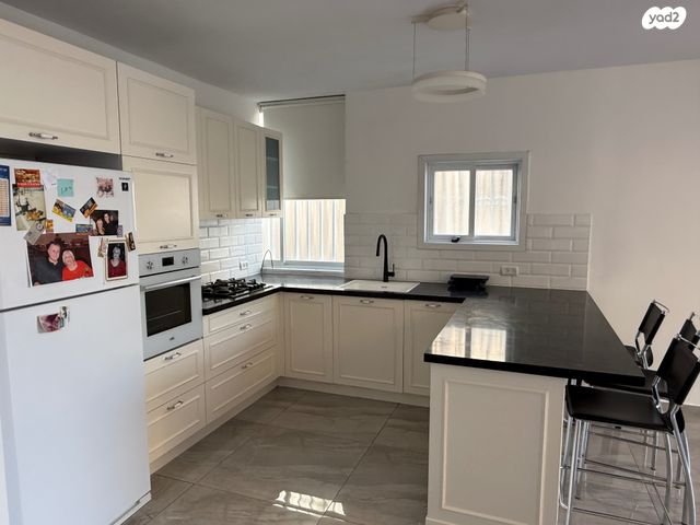 דירה, דניאל, לב העיר, בת ים