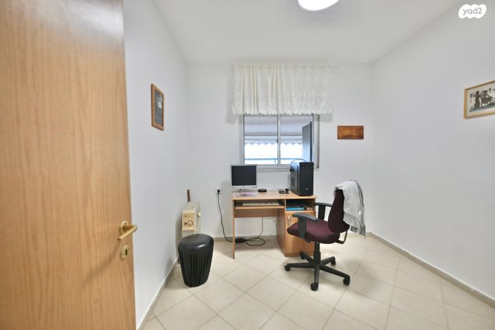 דירה, אבן גבירול, רחובות