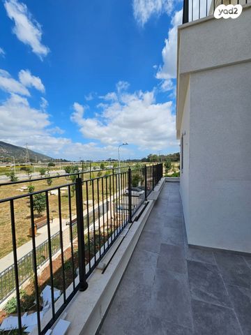 גג/ פנטהאוז, קרית טבעון