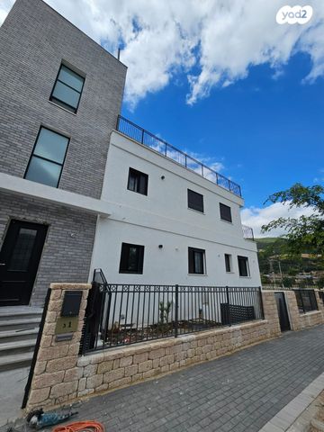 גג/ פנטהאוז, קרית טבעון