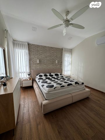 בית פרטי/ קוטג', שיכון פועלים א', הוד השרון