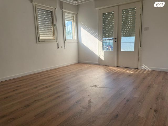 דירה, שדרות הנשיא 135, מרכז הכרמל, חיפה