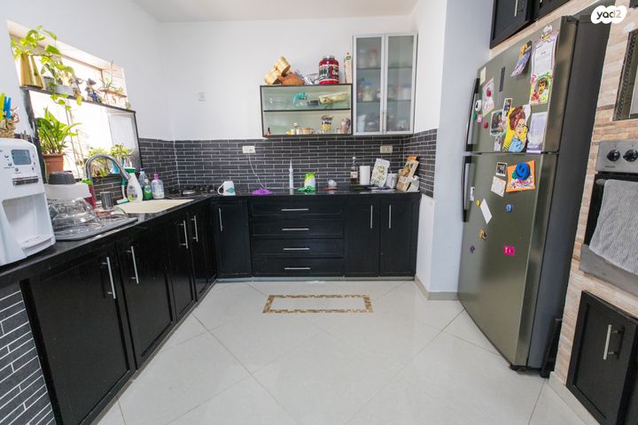 דירה, דרך הציונות 62, אריאל