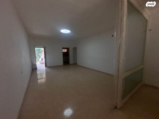 דירה, כנרת 9, מרכז העיר, סביניה, הוותיקה, קרית ביאליק