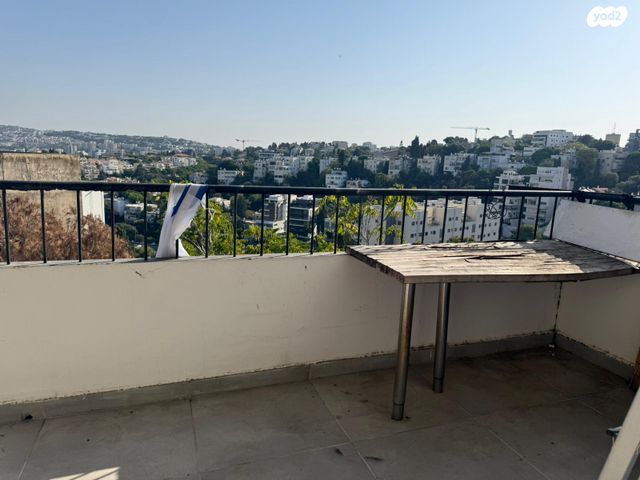 דירה, שדרות הנשיא 135, מרכז הכרמל, חיפה