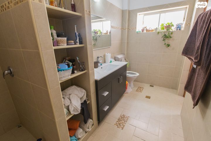 דירה, דרך הציונות 62, אריאל