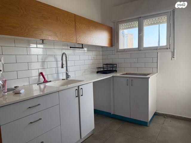 דירה, שדרות הנשיא 135, מרכז הכרמל, חיפה