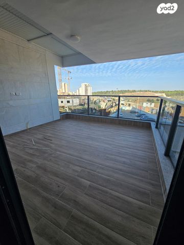 דירה, קרית אתא