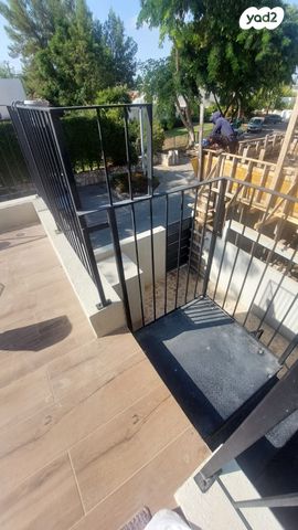 יחידת דיור, רעות, מודיעין מכבים רעות