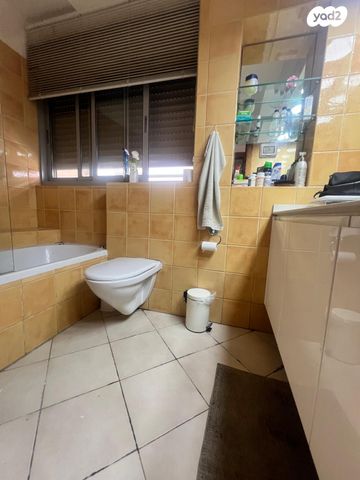 דירה, בארי, תל אביב יפו