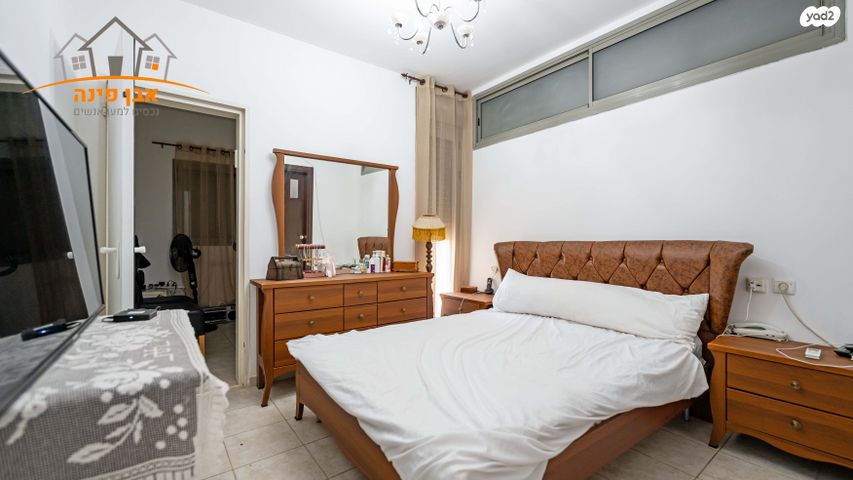 דו משפחתי, דולב, גדרה הצעירה, גדרה