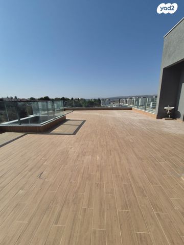 גג/ פנטהאוז, עפולה