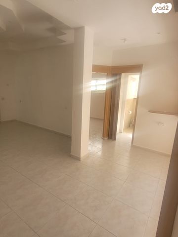 דירה, רסקו א', חולון