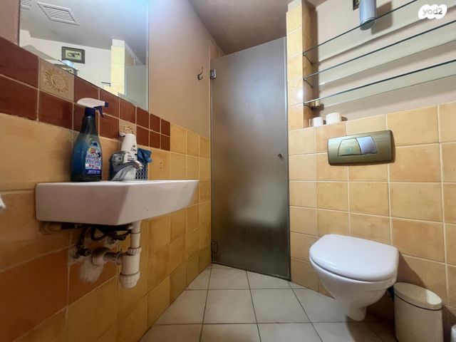 דירה, בארי, תל אביב יפו