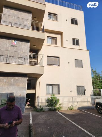 דירת גן, שמואל הנגיד, פרדס חנה כרכור