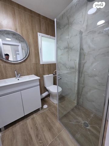 דירה, הבשור 4, גני אביב, לוד