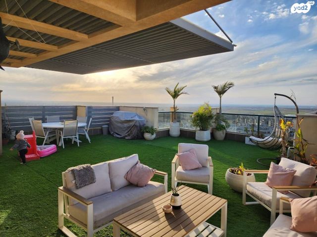 גג/ פנטהאוז, מרכז, קרית עבודה, חולון