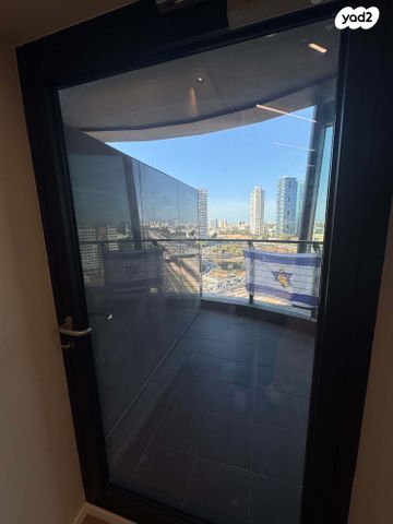 משרדים, דרך מנחם בגין 13, בורסה, רמת גן