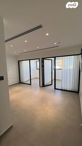 אזור תעשיה א