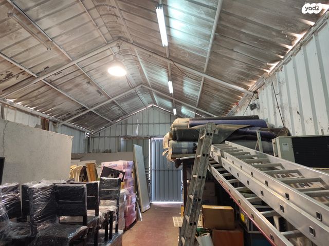 משרדים, ארגמן, טירת יהודה