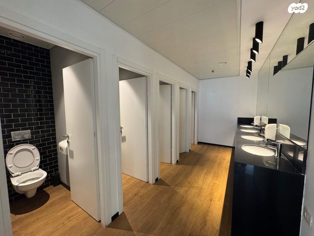 משרדים, אריאל שרון 4, סיטי, גבעתיים