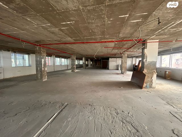 משרדים, דרך זאב ז'בוטינסקי 155, נחלת גנים, רמת גן